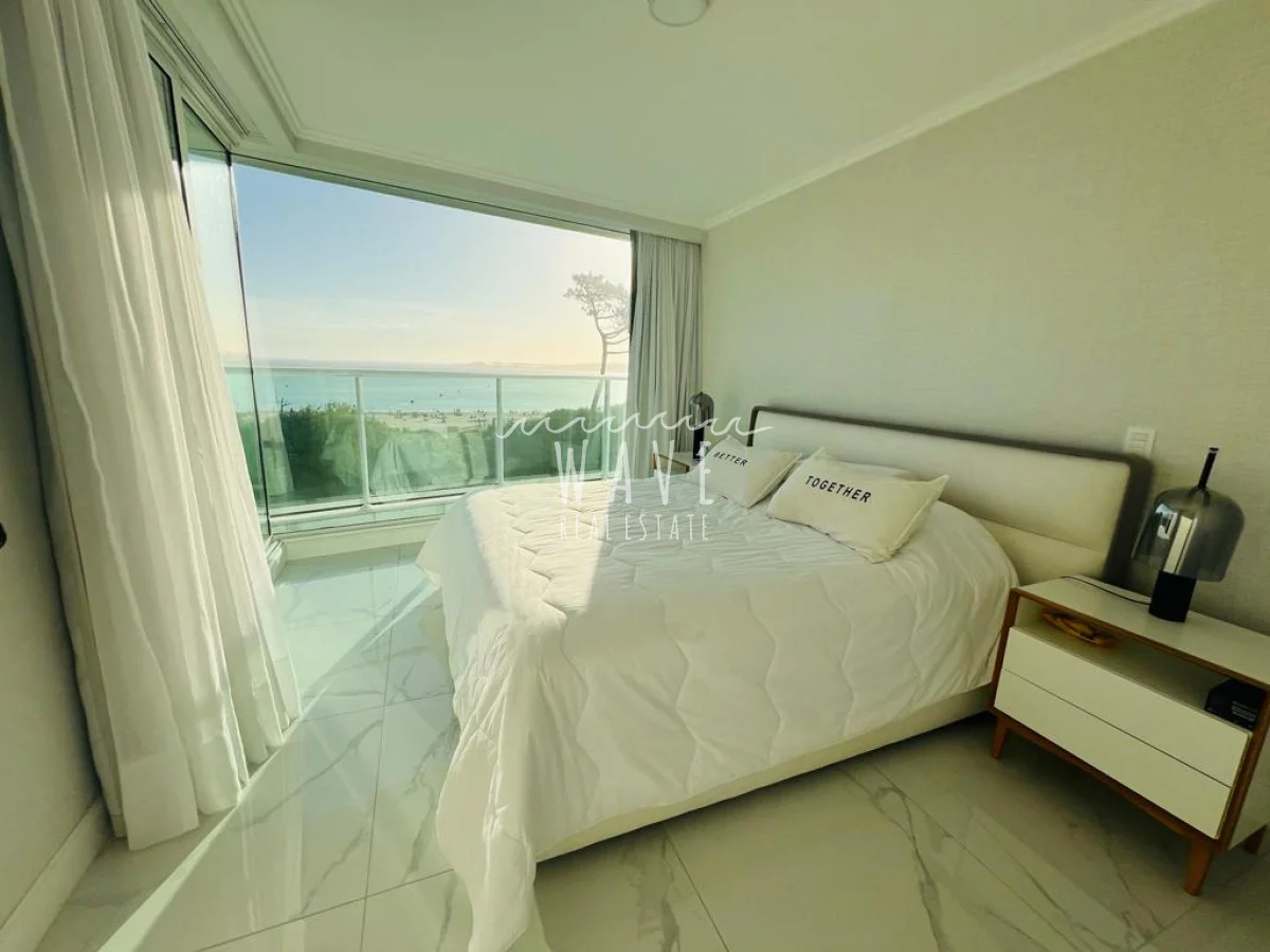 Apartamento en Playa Mansa, propiedad 192907 -Imagen 6