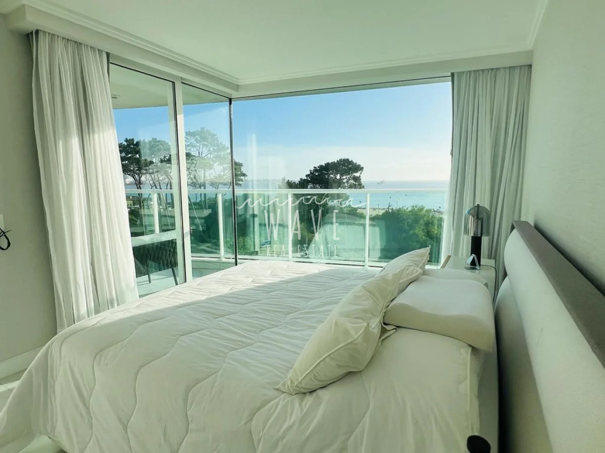Apartamento en Playa Mansa, propiedad 192907 -Imagen 7