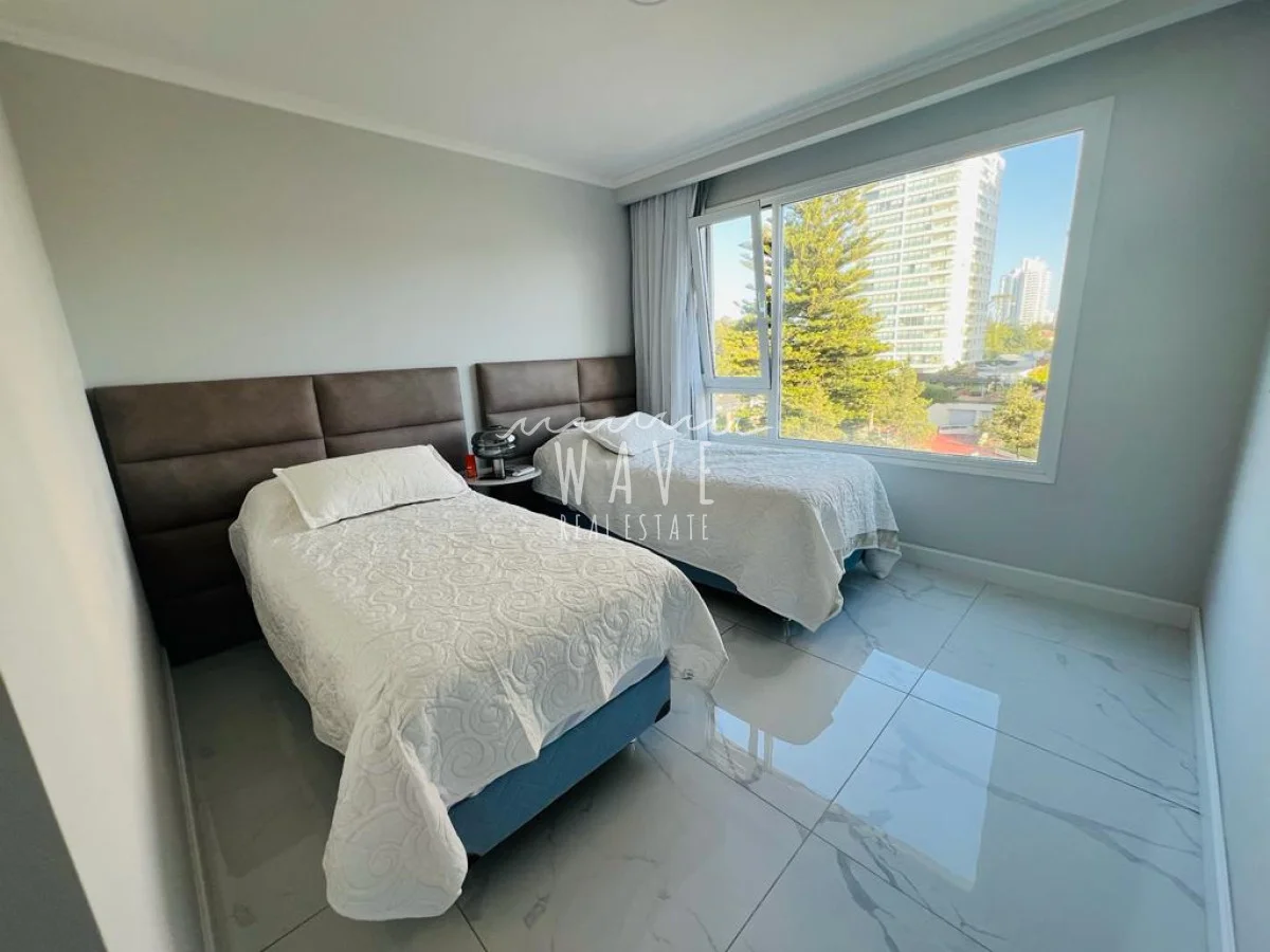 Apartamento en Playa Mansa, propiedad 192907 -Imagen 10