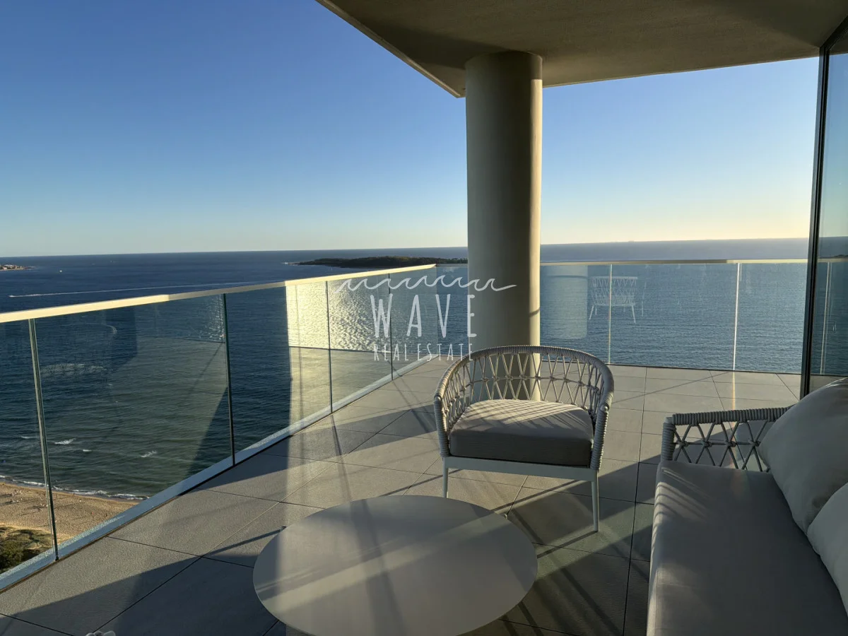 Apartamento en Playa Mansa, propiedad 192952 -Imagen 3