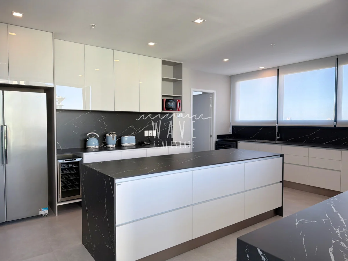 Apartamento en Playa Mansa, propiedad 192952 -Imagen 7