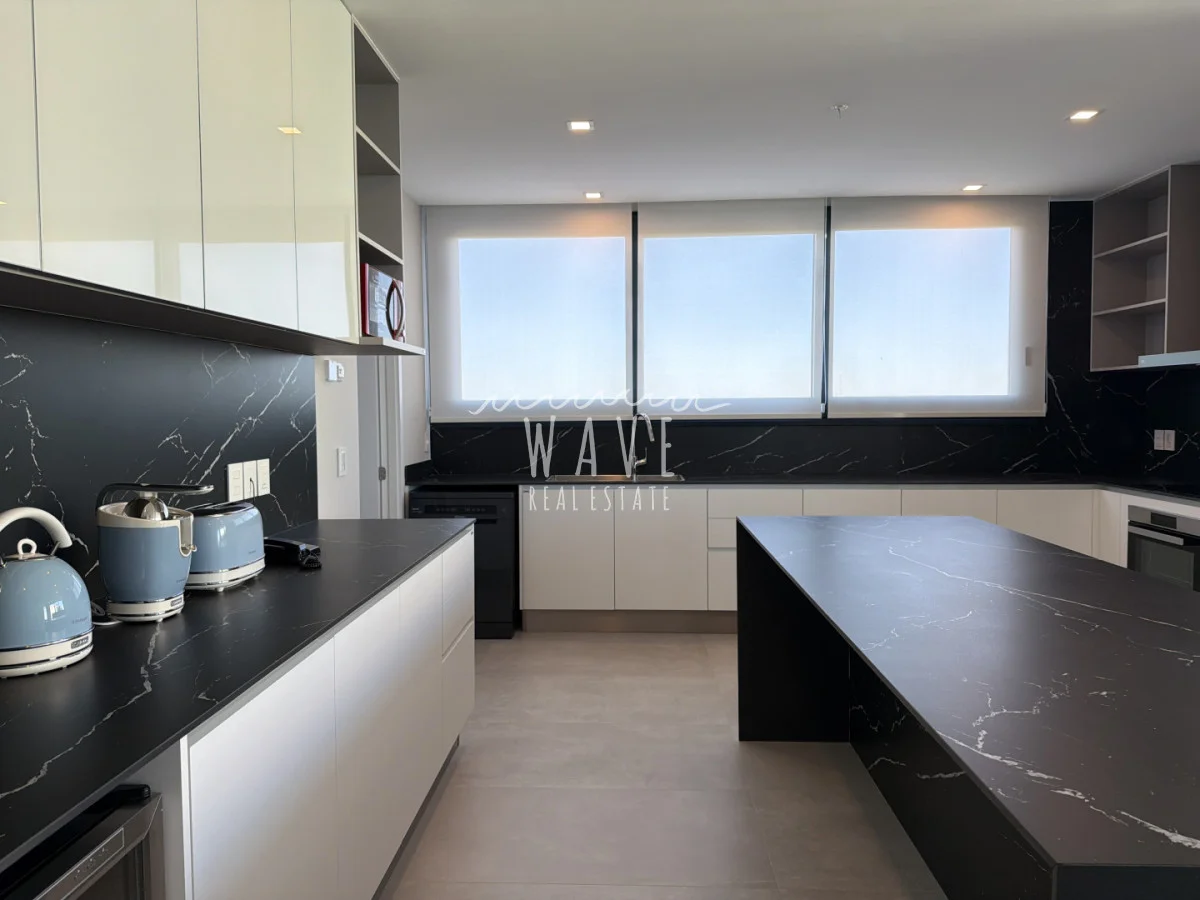 Apartamento en Playa Mansa, propiedad 192952 -Imagen 9
