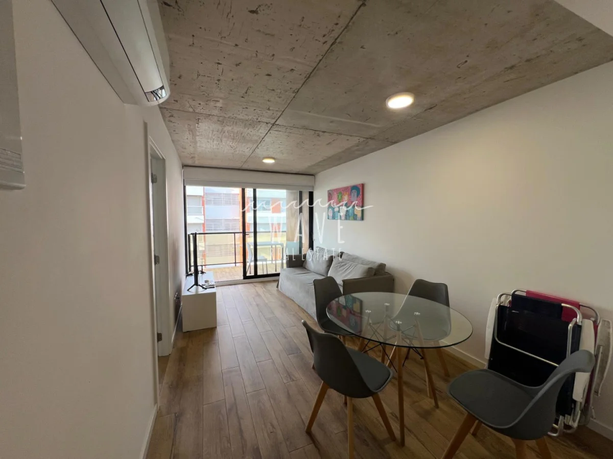 Apartamento en Playa Mansa, propiedad 267542 -Imagen 2