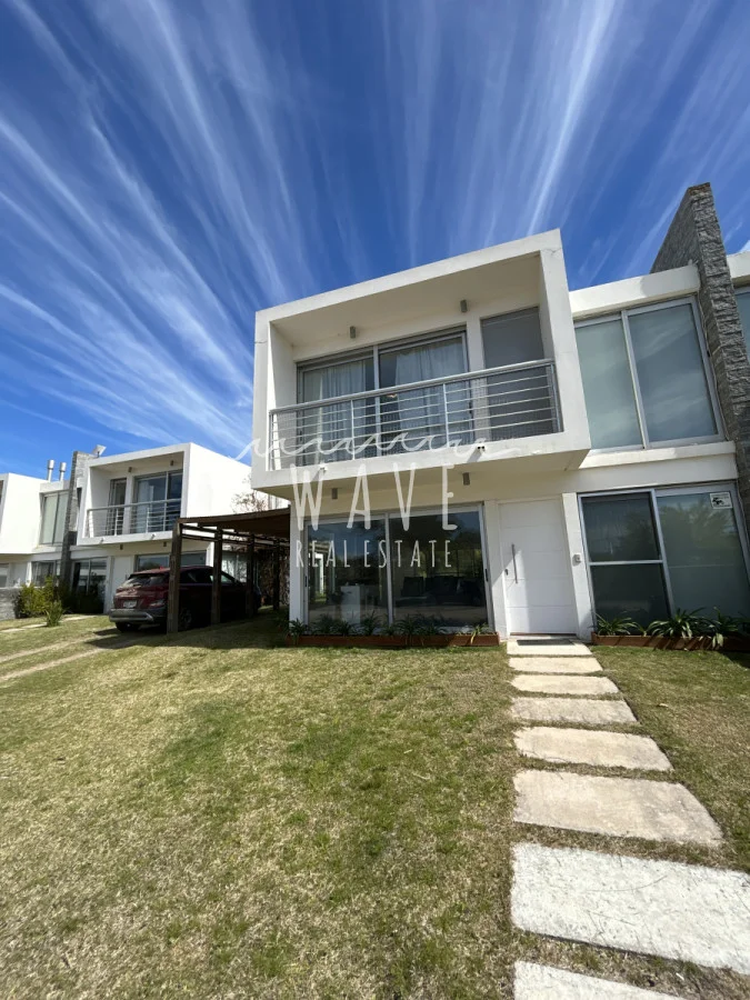 Casa en Playa Brava, propiedad 276917 -Imagen 1