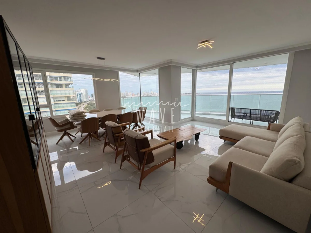 Apartamento en Playa Mansa, propiedad 276921 -Imagen 1
