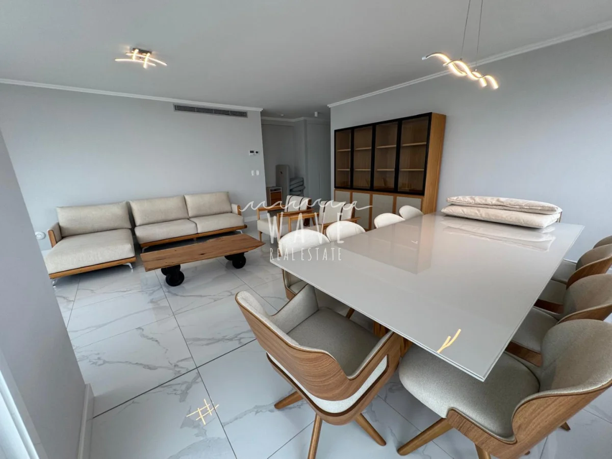 Apartamento en Playa Mansa, propiedad 276921 -Imagen 2