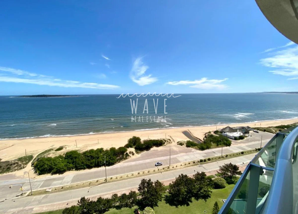 Apartamento en Playa Mansa, propiedad 292763 -Imagen 2