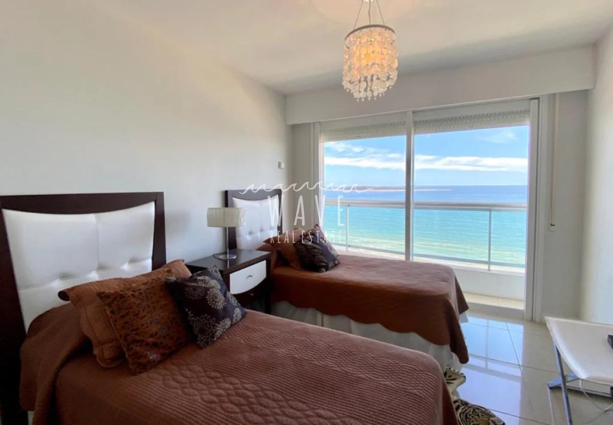Apartamento en Playa Mansa, propiedad 292763 -Imagen 8