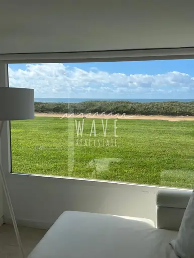 Alquiler temporal , Apartamento de 3 dormitorios en Manantiales, planta baja, frente al mar