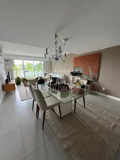 Venta apartamento 3 y dep, Torre Yoo Punta del Este