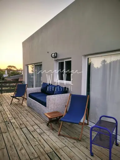 Casa en Alquiler Temporal de Verano, con 3 dormitorios, en Balneario Buenos Aires, 50 metros del mar