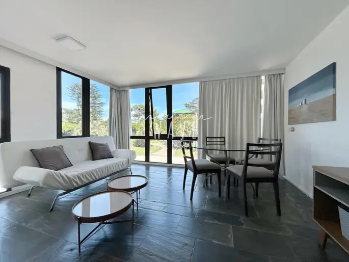 Venta apartamento 2 dormitorios, Punta del Este, playa brava