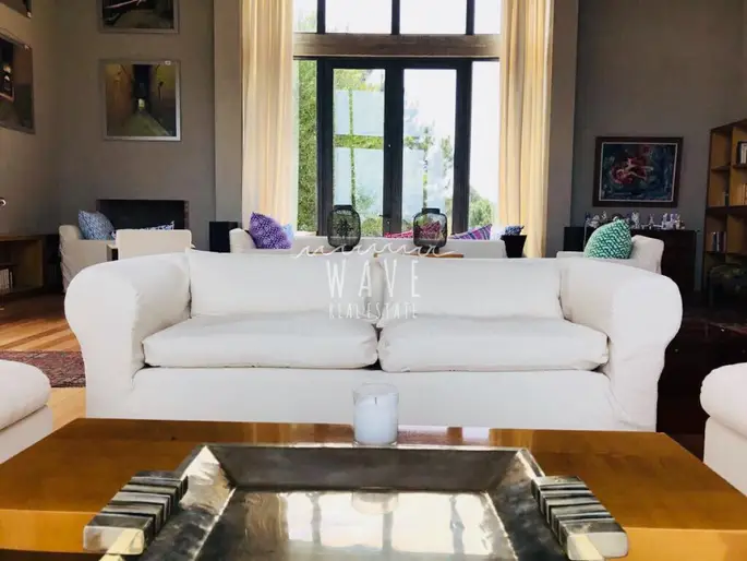 Alquiler de temporada, casa de amplias dimensiones con 10 dormitorios en Laguna escondida