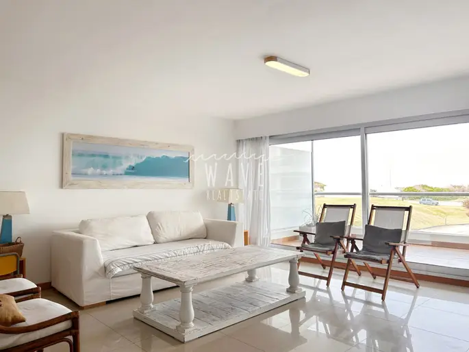 Alquiler temporal apto. 2 dorm en suite Brava Parada 32 frente al mar