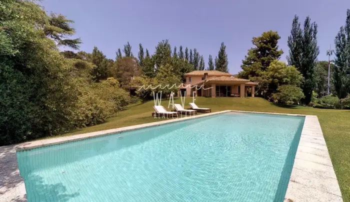 Hermosa casa en alquiler anual