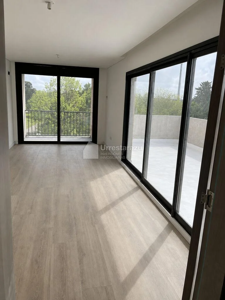 Apartamento en Carrasco Norte, propiedad 302125 -Imagen 1