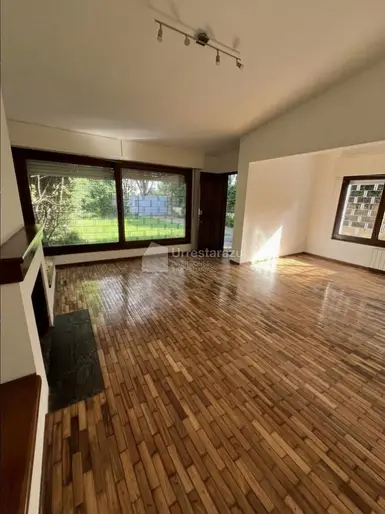 VENTA CASA  2 DORMITORIOS EN ZONA COLEGIOS
