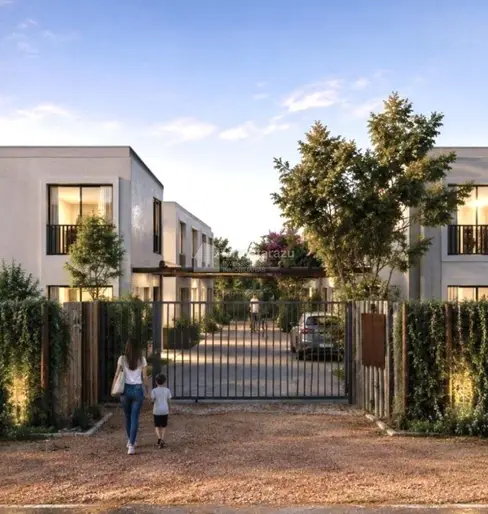 VENTA CASA 3 DORMITORIOS EN COMPLEJO CERRADO PROXIMO A PARQUE MIRAMAR