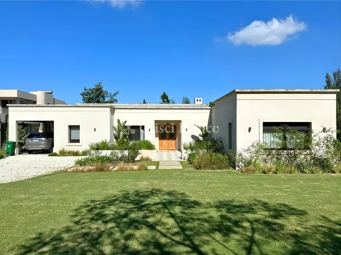 Venta casa 3 dormitorios + servicio - Lomas de la Tahona - Ref 2151