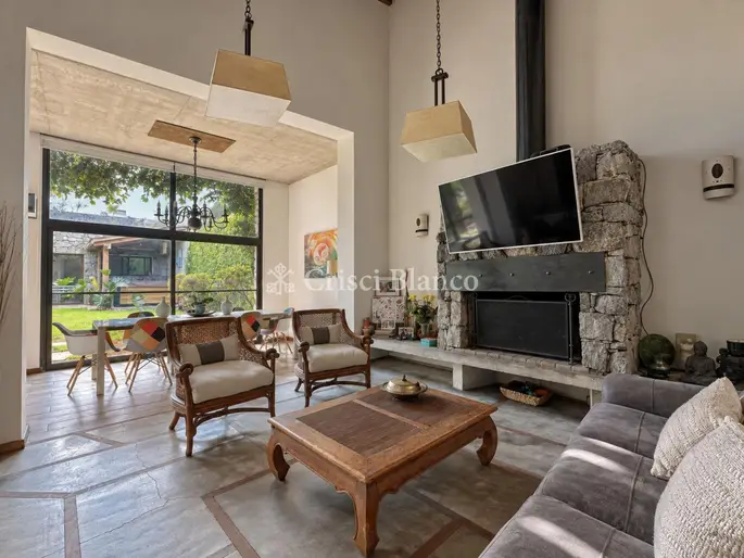 Venta divina casa de 3 dormitorios + jardín con barbacoa en Buceo - Ref 2289