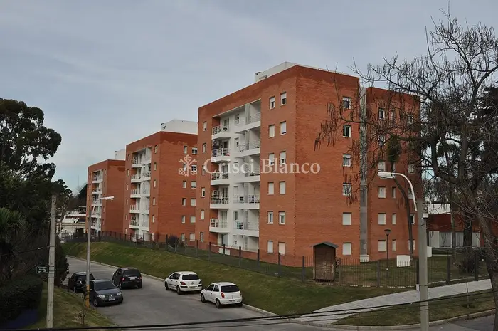 Venta con RENTA apartamento 2 dormitorios + cochera - Parque Atahualpa - Ref 122