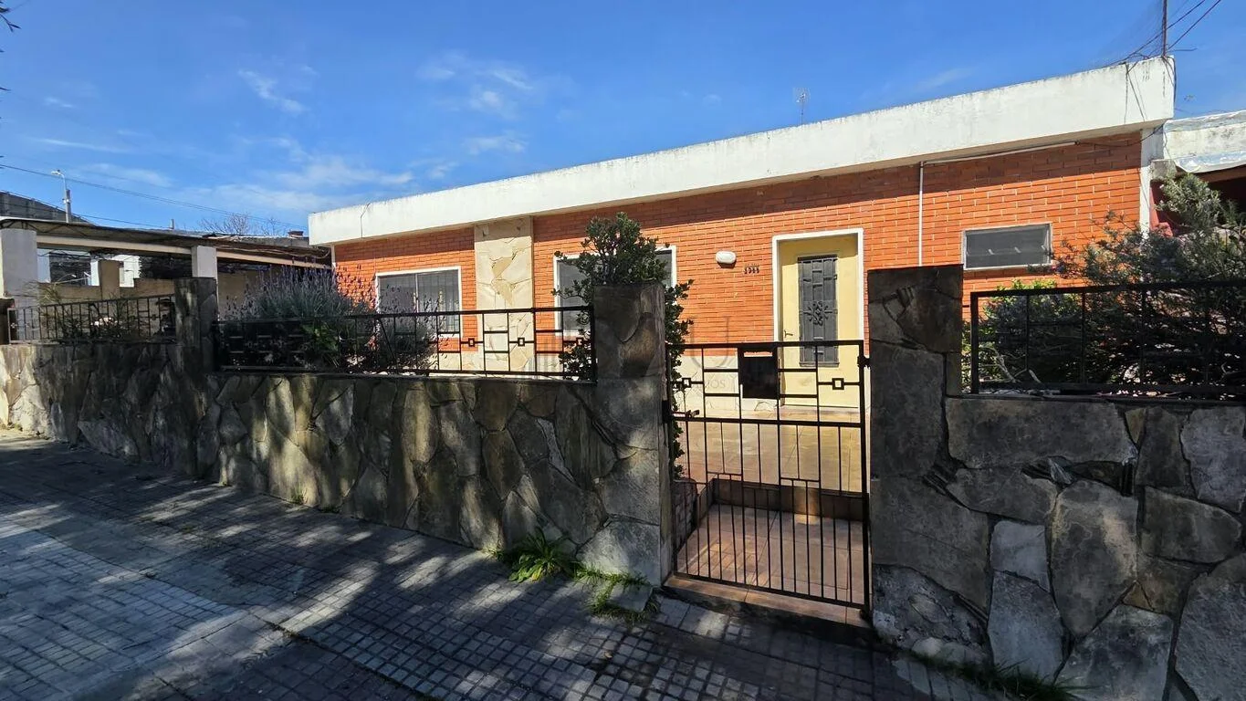 Casa en Cerrito de la Victoria, propiedad 296981 -Imagen 2