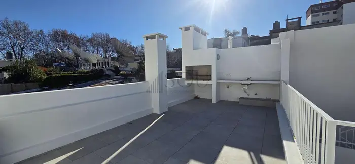 VENTA APARTAMENTO CON RENTA 1 DORMITORIO Y TERRAZA CON PARRILLERO CORDON SUR