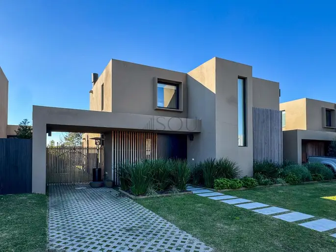 Venta Casa 3 Dormitorios en Huertas de los Horneros