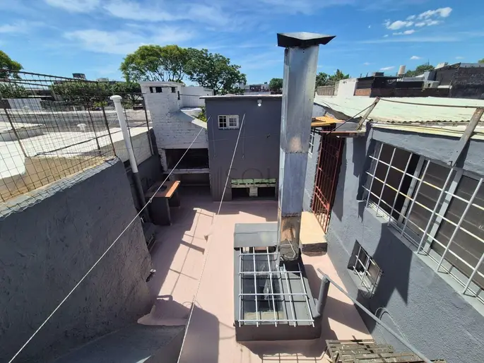 Venta apartamento 4 dormitorios en La Comercial