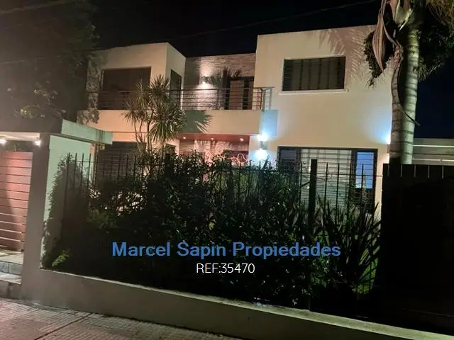CASA PUNTA GORDA  3 DORMITORIOS Y ESTUDIO CON ENTRADA INDEPENDIENTE  Y BAÑO PRIVADO MINIMALISTA PROX.PLAYA VERDE. SOLAMENTE EL ESTUDIO TIENE 40 M2 CON BAÑO.