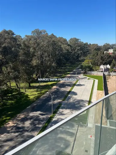 VENTA DE APARTAMENTO CARRASCO ESTE 3  DORM. MARCEL SAPIN