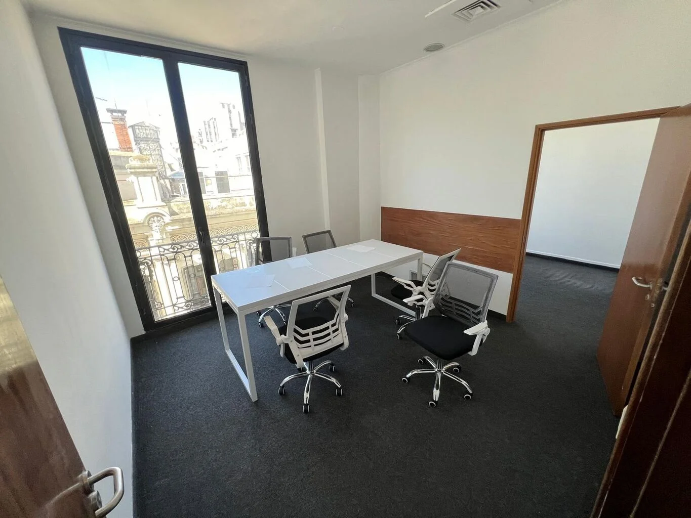 Oficina en Ciudad Vieja, propiedad 205259 -Imagen 4
