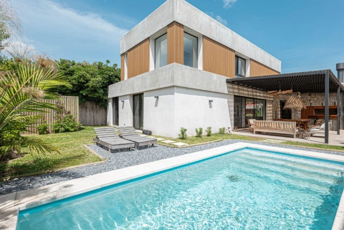 Casa en Manantiales, propiedad 223340 -Imagen 2
