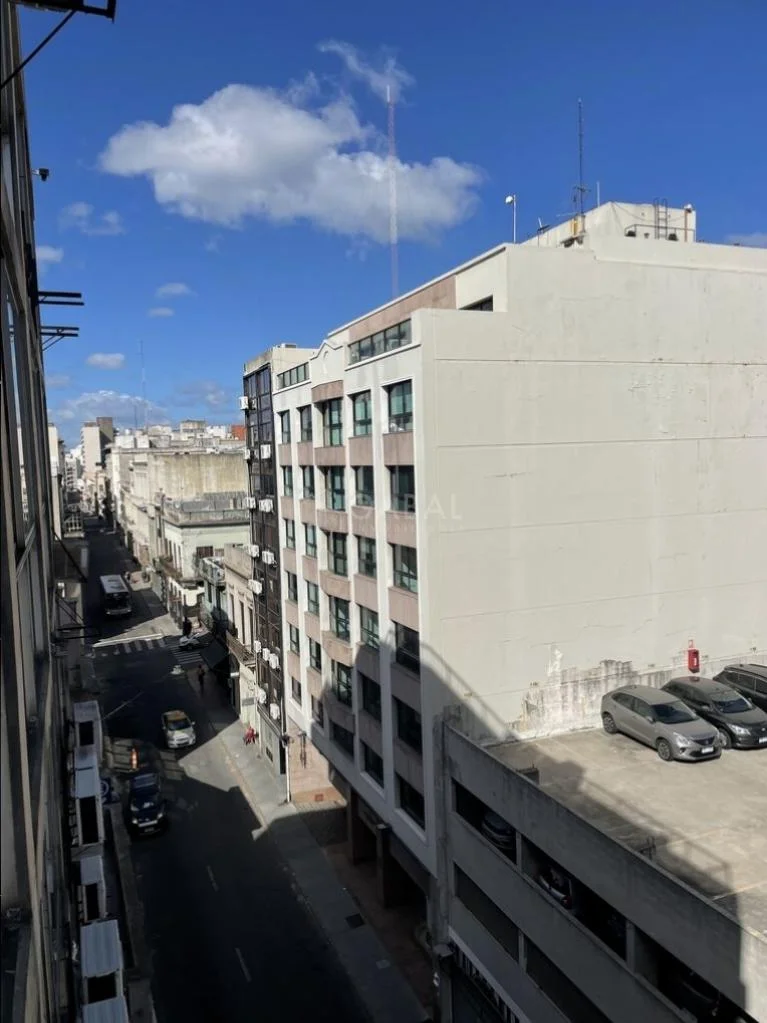 Oficina en Ciudad Vieja, propiedad 295937 -Imagen 2