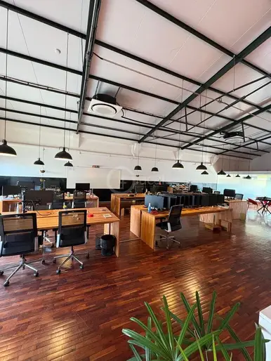ALQUILER OFICINA POCITOS 250 M2