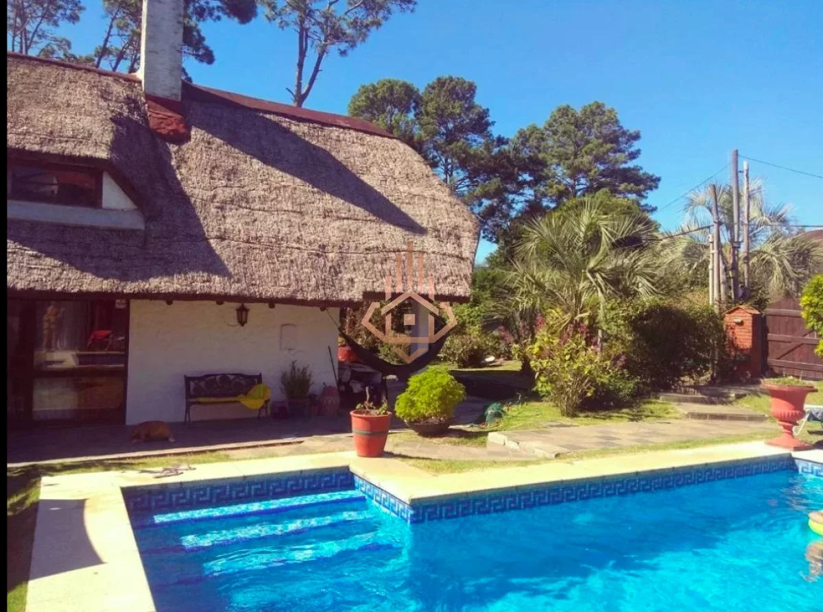 Casa en Pinares, propiedad 260625 -Imagen 1