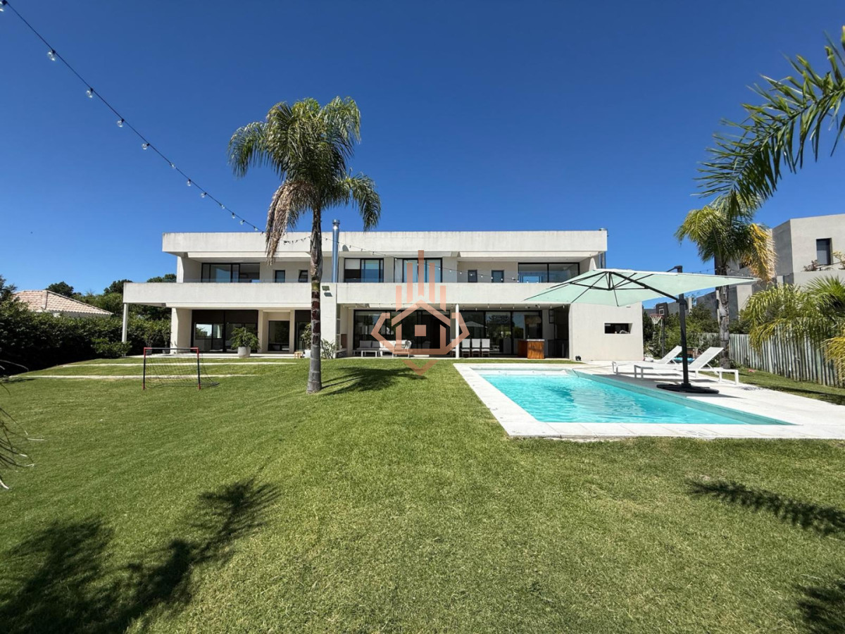 Casa en Barrios Privados, propiedad 264109 -Imagen 1