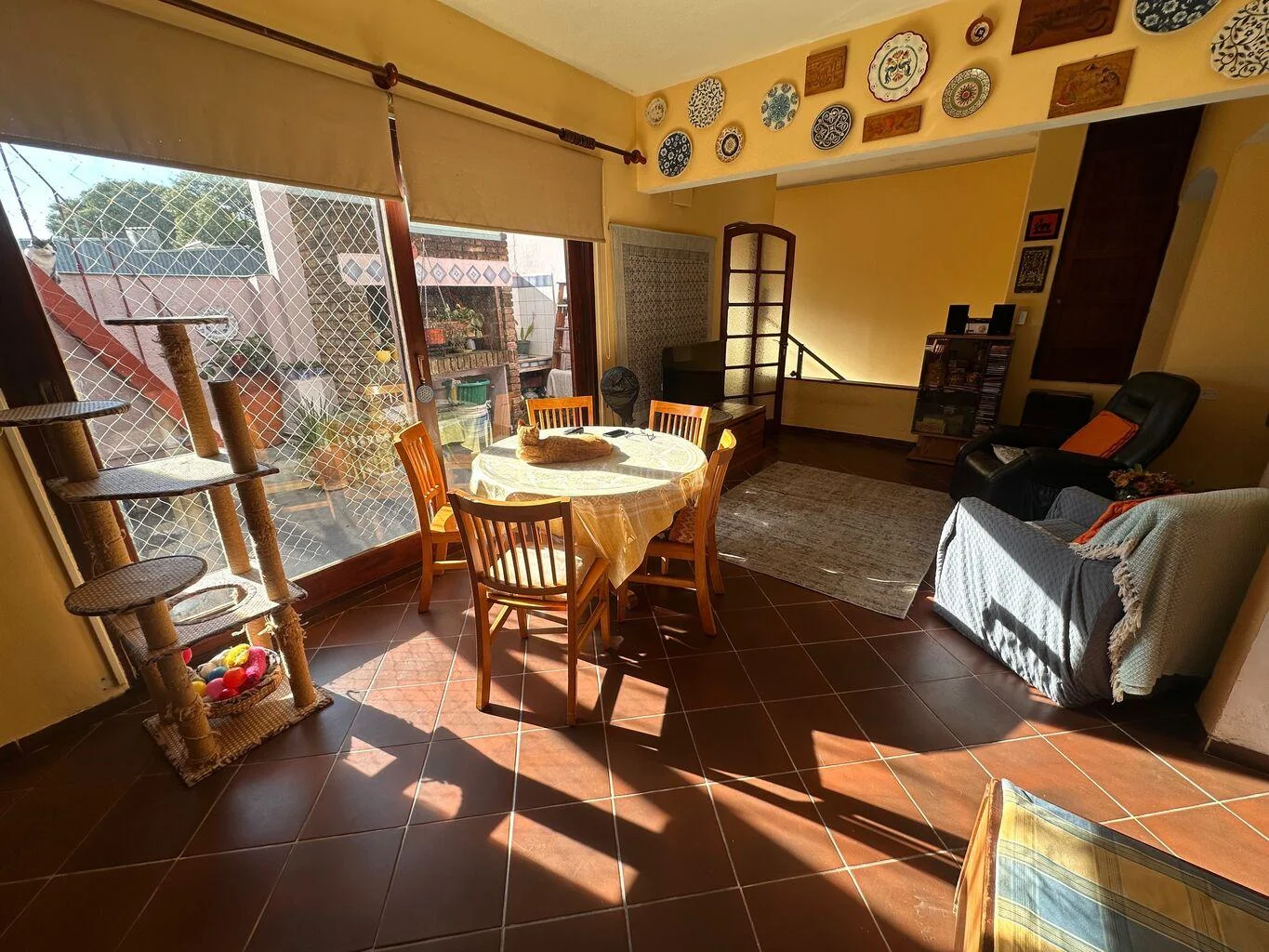 Casa en Tres Cruces, propiedad 284705 -Imagen 2