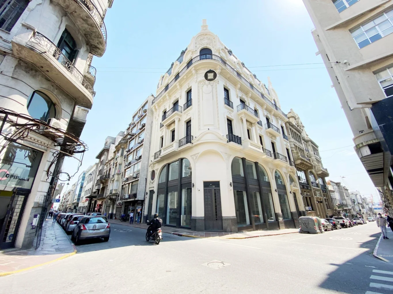 Local en Ciudad Vieja, propiedad 143203 -Imagen 2