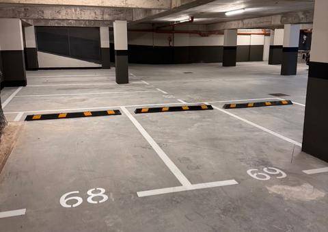 Garage en Tres Cruces, propiedad 266028 -Imagen 2