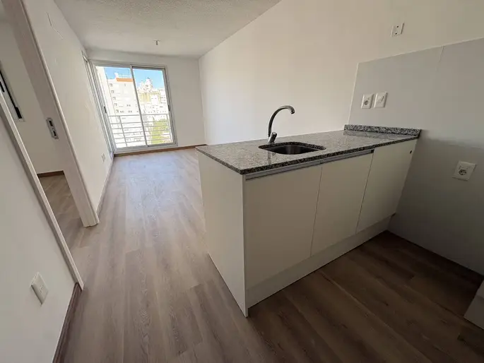 Alquiler - Apartamento a estrenar con un dormitorio y terraza en Tres Cruces