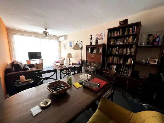Alquiler  Apartamento con dos dormitorios y dos baños en el Centro
