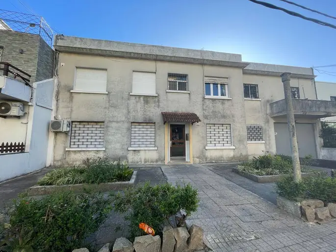 Alquiler de Apartamento de 1 dormitorio en Malvin - Resistencia y Dalmiro Costa