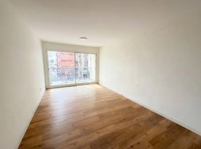 Alquiler Apartamento Dos Dormitorios con balcón en Pocitos