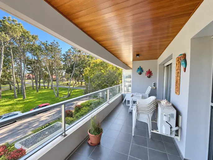 Venta de Apartamento con 3 dormitorios en Carrasco Sur