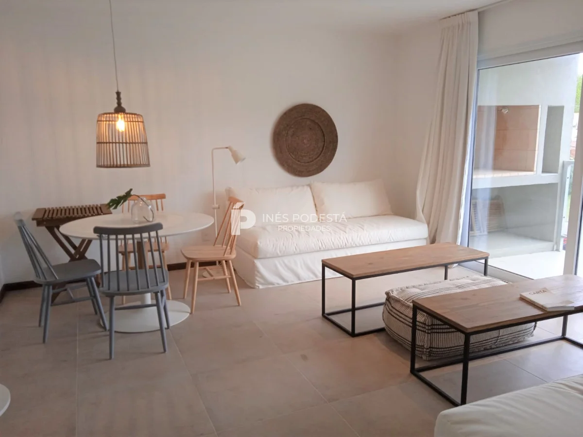 Apartamento en Pinares, propiedad 218192 -Imagen 2