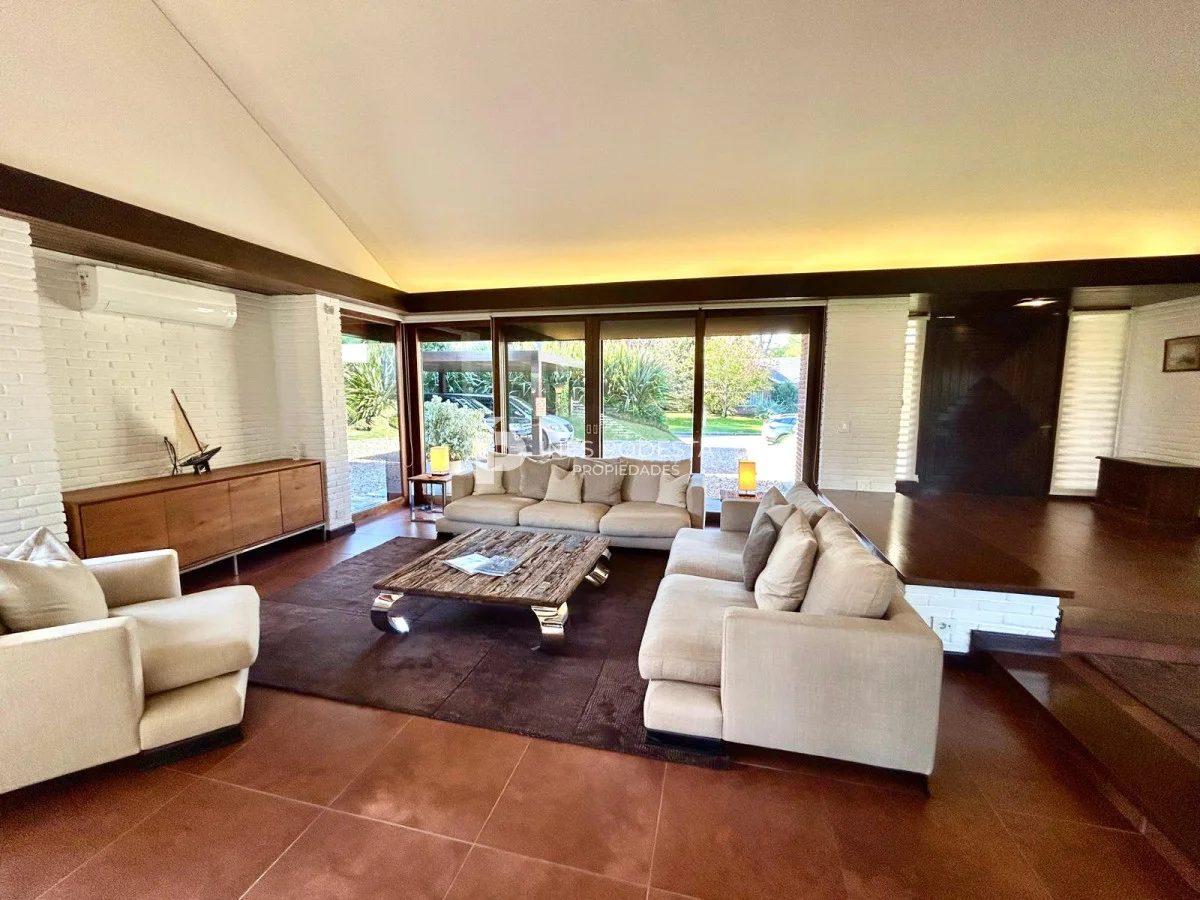 Casa en Playa Mansa, propiedad 218347 -Imagen 17