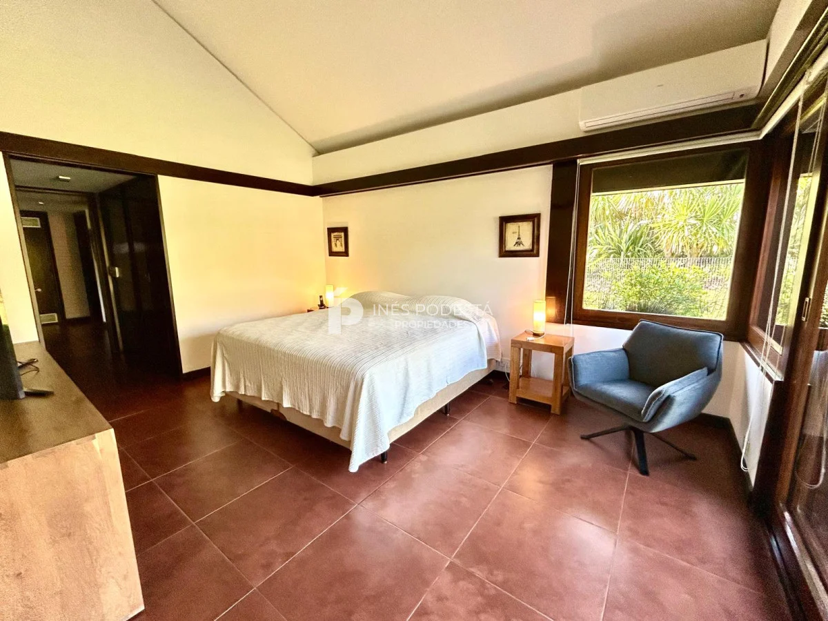 Casa en Playa Mansa, propiedad 218347 -Imagen 23