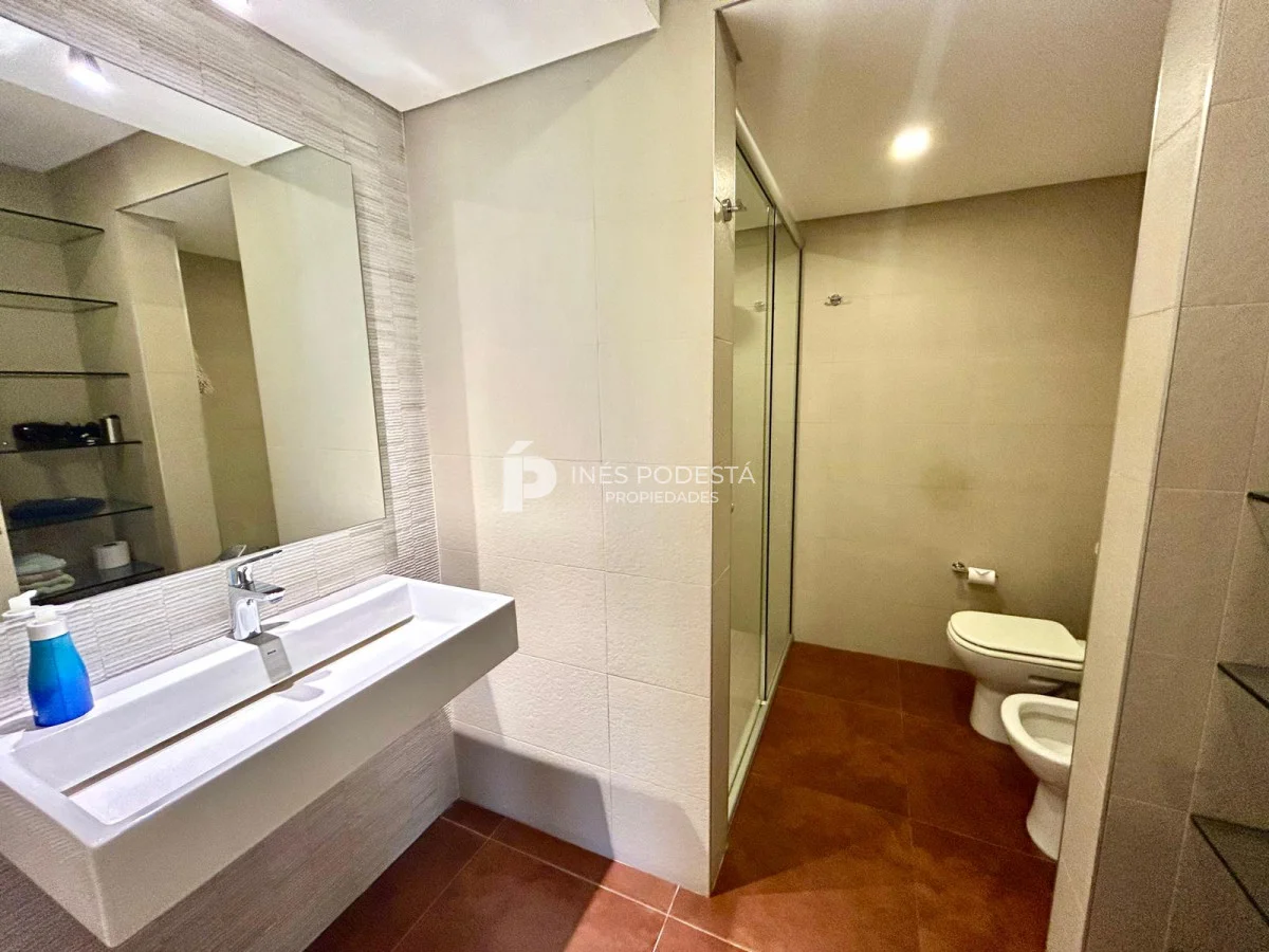 Casa en Playa Mansa, propiedad 218347 -Imagen 24