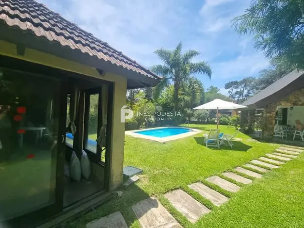 Casa en Pinares, propiedad 244811 -Imagen 2